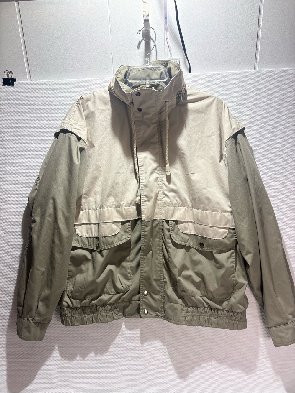 Van Heusen Two-Tone Beige and Olive Lightweight Jacket